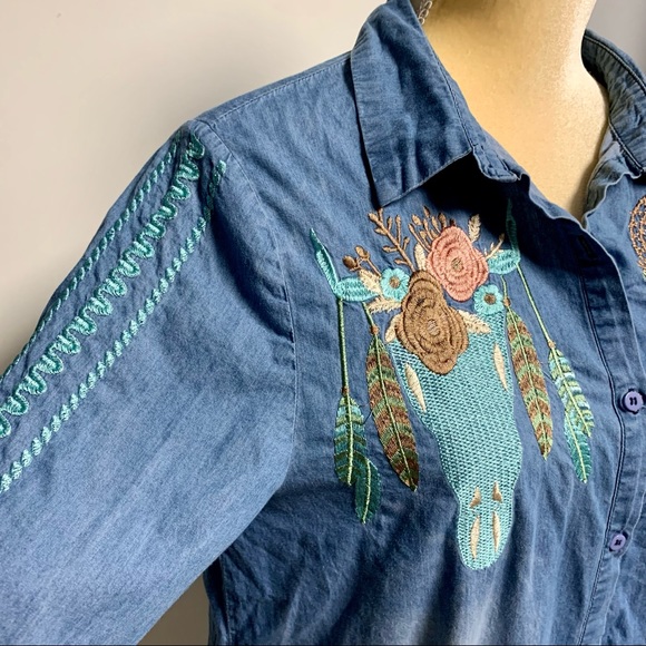 FASHION U CHAMBRAY FADED BUTTON DOWN EMBROIDERED DRESS SIZE M - Picture 7 of 10